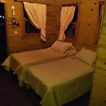Pine & Bungallows هيسارونو