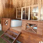 فندق Pine & Bungallows 4*