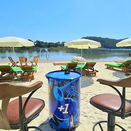 Hotel Pine & Bungallows 4*