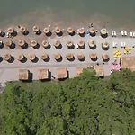 Otel Pine & Bungallows