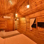 Pine & Bungallows Otel