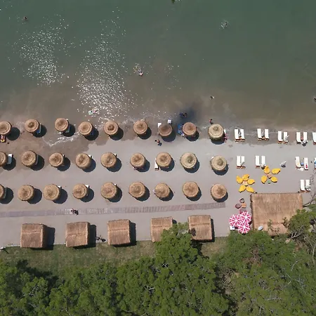 Pine & Bungallows 4*