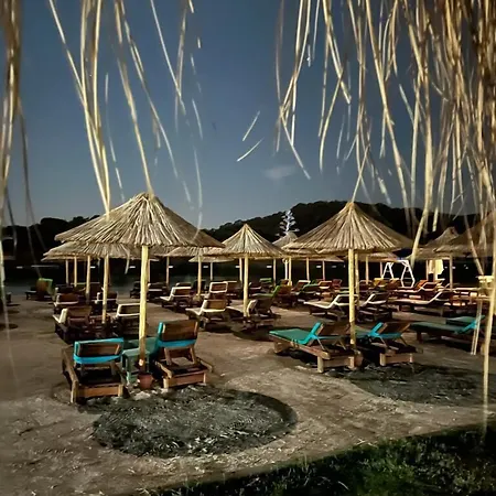 Pine & Bungallows Hotel 4*